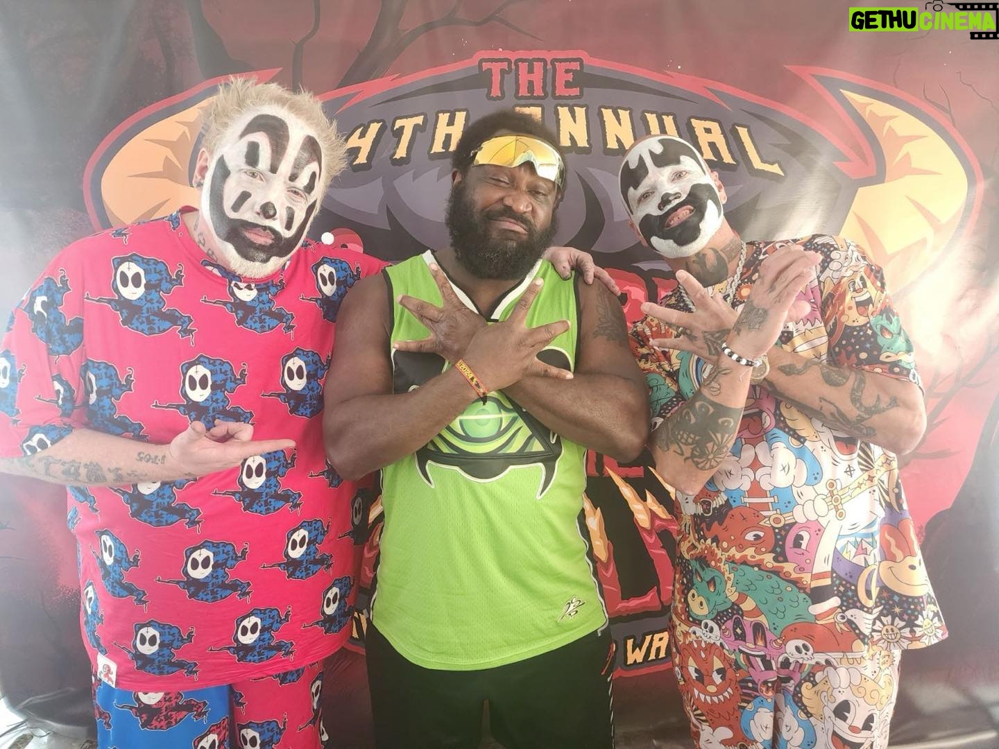 Violent J - 3.8K Likes -