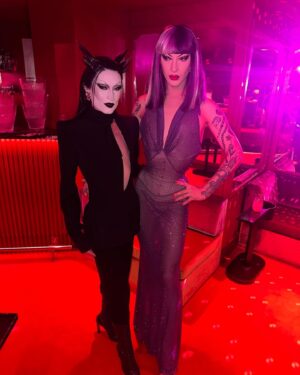 Violet Chachki Instagram - Still on a high from @crazyhorseparis_official dream come true! Huge thank you to everyone involved and everyone who came to support including @ditavonteese who was the first guest star at Crazy Horse ever! 💜💋

📸 @guillaumethomasparis