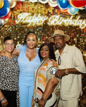 Vivica A. Fox Instagram - GM Dawlings! Well hello there SASSY 60! Had a BLAST celebrating my 60th Bday in my hometown Indpls,Ind Hosted by my boy @Garygthangjohnson This year we decided to do our #LEONATION celebration event at da crib w family & friends! Much LUV to da HANDSOME @justrl 4 ya AWESOME performance! Thanks to AWESOME @therealdougefresh 4 ya Bday luv video! LUVS YA TONS Sis @loveazja & @princessimanjoelle 4 ya bday video! HAPPY BLESSED BIRTHDAY Brotha @marv_fox & Cuzin @aleoslyfe THANKS 4 MY FABULOUS GIFTS FROM MY GUESTS ESPECIALLY @candyicejewelry @zsazsanelson & @litarichardson 4 my beautiful flowers! Rocking @nadinemerabi jumpsuit @Candyicejewelry Makeup @Nadji_@nadjj_symone Hair @bossssprincess #LifeIsGood #GodIsGood #Blessed #Respect #GurlPower #VivicaFoxHair #TeamVivica #TeamFox #MyGrindDontStop #LegitimateCareers #BossMoves #LoveWins #Actress #Producer #Director #Host #Author #FINERWOMANHOOD #NAPTOWNFINEST #SASSYSIXTY #CLASSICBADCHICKS #LEONATION 🔥💙🤍👸🏽🫅🏽🦁🎂🎉🥂🔥