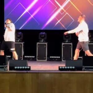 Volodymyr Shumko Instagram - Перший концерт гурту "Чуча і Мачуча" 
Відкриває пісня "Нівєста з Бухареста"
Так,можливо в залі,поки що тільки одна людина і наш звукач,але... це тільки покищо!!!
Якщо хочете продовження,пишіть в коментарі і ставте🫶
Насолоджуйтесь 💙💛