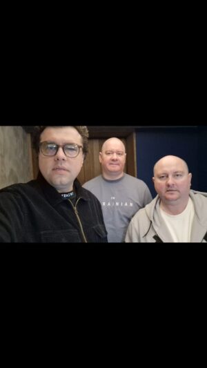 Volodymyr Shumko Instagram - Важливо❗️❗️❗️
Потрібна допомога для постраждалих від ракетного удару в Умані

@uman_hc 
@olga_skomoroh 

5375 4112 0556 3278

Пейпал:

iamprotestik@gmail.com

Посилання на монобанк в шапці профілю
