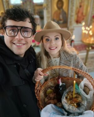Volodymyr Shumko Instagram - Христос воскрес!
Воістину Воскрес!
Вірю в Воскресіння Христа і Зброїні сили України !!!!
Слава Україні!
Героям Слава!