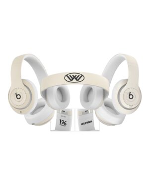 WILYWNKA Instagram - あの頃の俺よ
27歳の俺は @beatsbydre から世界で一つだけの自分モデルのヘッドホンを作ってもらえるぞ！喜べ、いや喜んでいる🤎
Zepp TOURの各会場に展示されているらしい。よかったな、俺！何よりBeats by Dreさんありがとございます。これからも良き音でたくさんヒップホップを聴かせてもらいます🎧ARIGATO❤️ #beatsbydre

@onepercent.jp 

Photo by @cherrychillwill