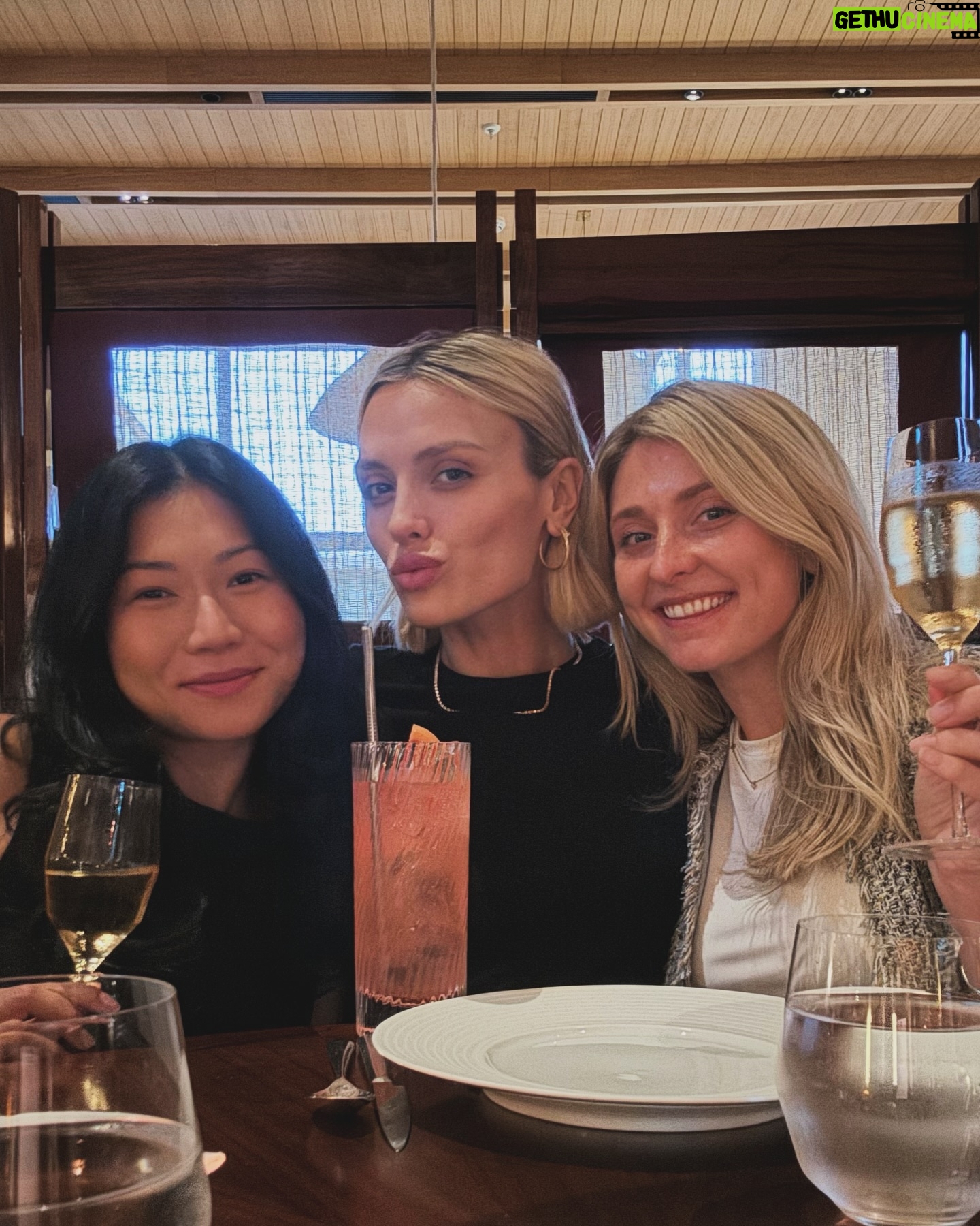 Wallis Day - 4K Likes - off duty