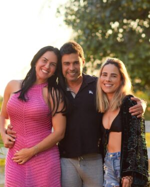 Wanessa Camargo Instagram - Dumpzinho do domingo mais feliz dos últimos tempos! 🌷❤️
Qual é a sua foto preferida?
