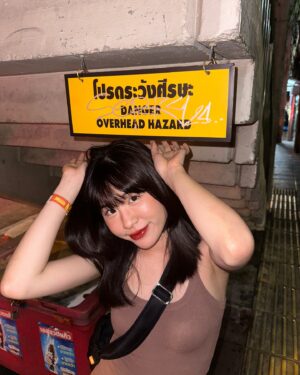 Warisara Jitpreedasakul Instagram - 👷🏻‍♂️:頭に気をつけてください。