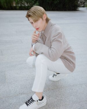 Wasuthorn Chaijindar Instagram - golden hour

#GoldenGoose 
#Peatwasu #CaptainPeat #BabyFeat