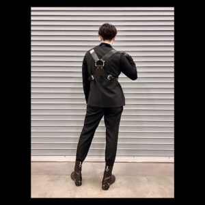Wataru Komada Instagram - ヒプノシスマイク9th LIVE
 ≪ZERO OUT≫ 

今回は黒が全体テーマカラーでした！

〜Day1〜
jacket: patterntorso

pants: WEWILL (@wewill_official )

boots: RAF SIMONS
(@rafsimons)

〜Day2〜
leather vest: 
COMME des GARÇONS (@commedesgarcons )

tie: ato(@ato_official_ )

pants: Danke Schön
(@dankeschon_official)

shoes: CIVARIZE (@civarize_official)

other items: unknown

#2023
#衣装
#イベント
#event
#ライブ
#live
#photo 
#fashion