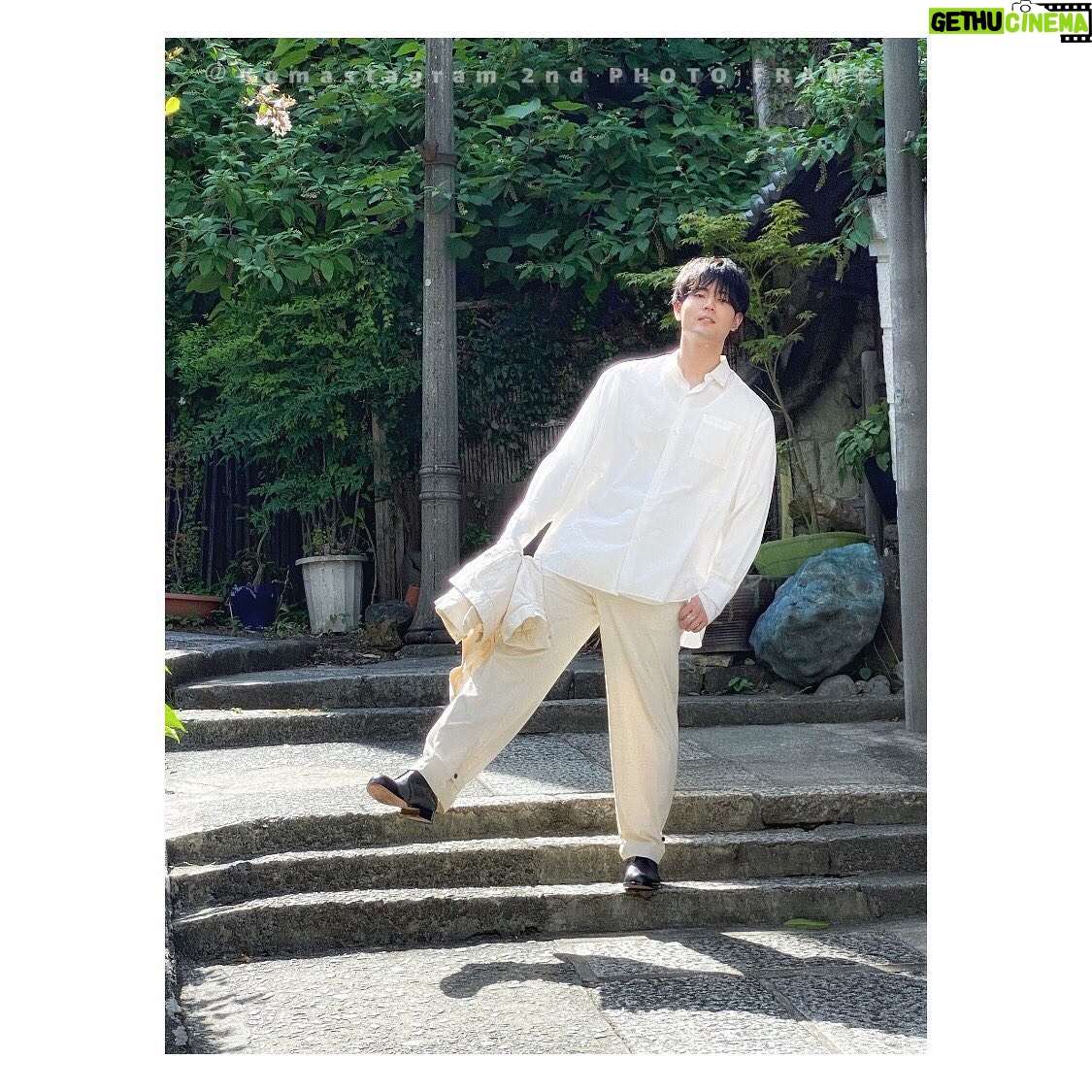 Wataru Komada - 16.2K Likes - Now on SALE
『Komastagram 2nd PHOTO FRAME』
予約してくださった方。
足を運んで手に入れてくださった方。
本当にありがとうございます!
気に入って頂けましたでしょうか…!
そしてインスタやツイッターでの
フォロー&コメントいつもありがとうございます!
フォトブックも番組も引き続きよろしくお願いします。
#コマスタグラム
#Komastagram
#2ndPHOTOFRAME
#オフショット