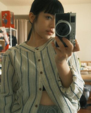 Wen-Ling Cheng Instagram - 第二張是AI整理客廳之術（大家來找碴）