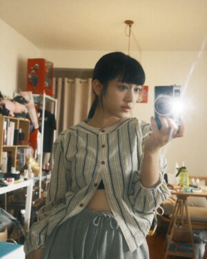 Wen-Ling Cheng Instagram - 第二張是AI整理客廳之術（大家來找碴）