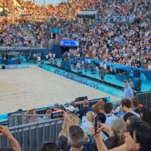 Wendi McLendon-Covey Instagram - Beach Volleyball last night at Eiffel Tower Stadium was epic! Two girls from the OC beat the Czech duo! There were acrobats! Singalongs! We did the wave for 8 rounds! People from all around the world in one place getting along and having a great time. And we were lucky enough to sit next to @mayanlopez and her mom @theannlopez. I am so lucky to be here, but I do miss my hubby @jivemiguel70. ❤️

.
.
.
.
#nbcuniversal #parisolympics #nbc #parisolympics @lopezvslopez