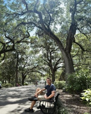 Whit Johnson Instagram - Savannah does not disappoint!! Food, history, architecture… and ghosts 👻