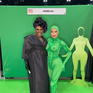Widow Von'Du Instagram - Still riding this high from @rupaulsdragcon, meeting all my wonderful sisters, seeing friends and family, living in this moment was everything for me!!! Thank you to everyone who stopped by my spiders den!!! More pics and videos to come 🥰🥰🥰🥰