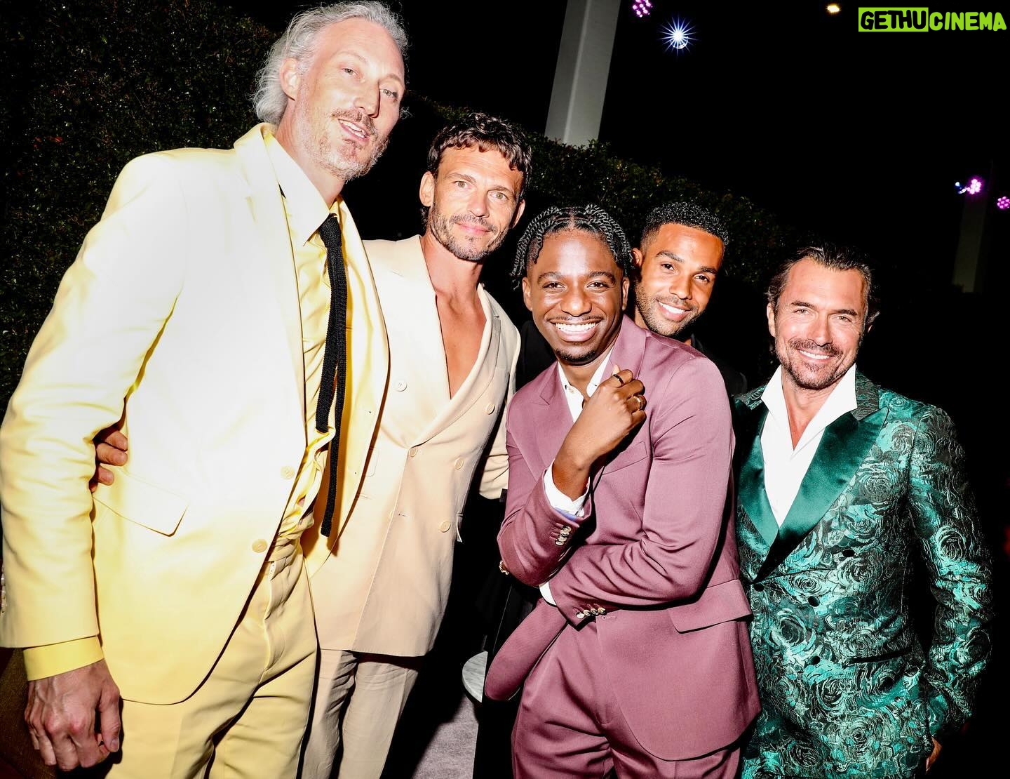 William Abadie - 11.6K Likes - What a night, what a team!!
Season 4 (part 1) is now streaming on @netflix!
@emilyinparis
@netflixfr
@sparklesbubbles
#carolinescouture
@chopardbycaroline
@chopard