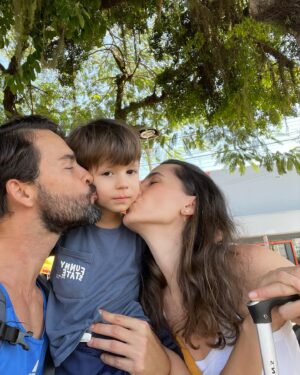 Willian Mello Instagram - Sou tão afortunado. Obrigado papai do céu por me abençoar tanto. Dia das mães antecipado. #famiglia 💚