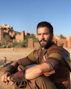 Willian Mello Instagram - A primeira novela a gente nunca esquece. Hoje às 21hs, o soldado Samuel na reestreia de “JEZABEL”. @recordoficial