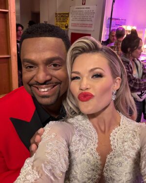 Witney Carson Instagram - It’s been a while…. Did you miss us?!! @therealalfonsoribeiro 

#dwts #dwtsfinale #alfonsoribeiro #witneycarson #finale