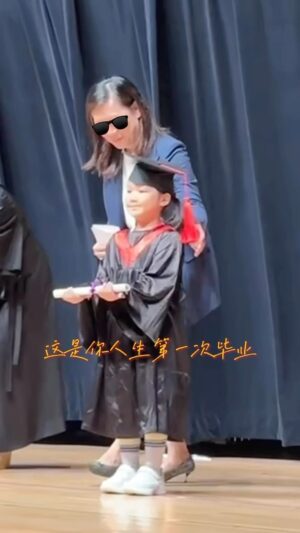 Wong Cho-lam Instagram - 童年很短，未來很長，爸爸會一直陪你長大