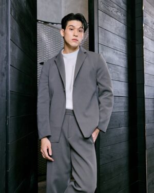 Wongravee Nateetorn Instagram - 🤐

Come explore the new CFCL VOL.8​ 'CADENCE' - A new wave that creates a rhythm to enrich your daily lives at Club21 Gaysorn Village, G Floor​. 

@cfcl_official @club21thailand
#Club21thailand​
#CFCL