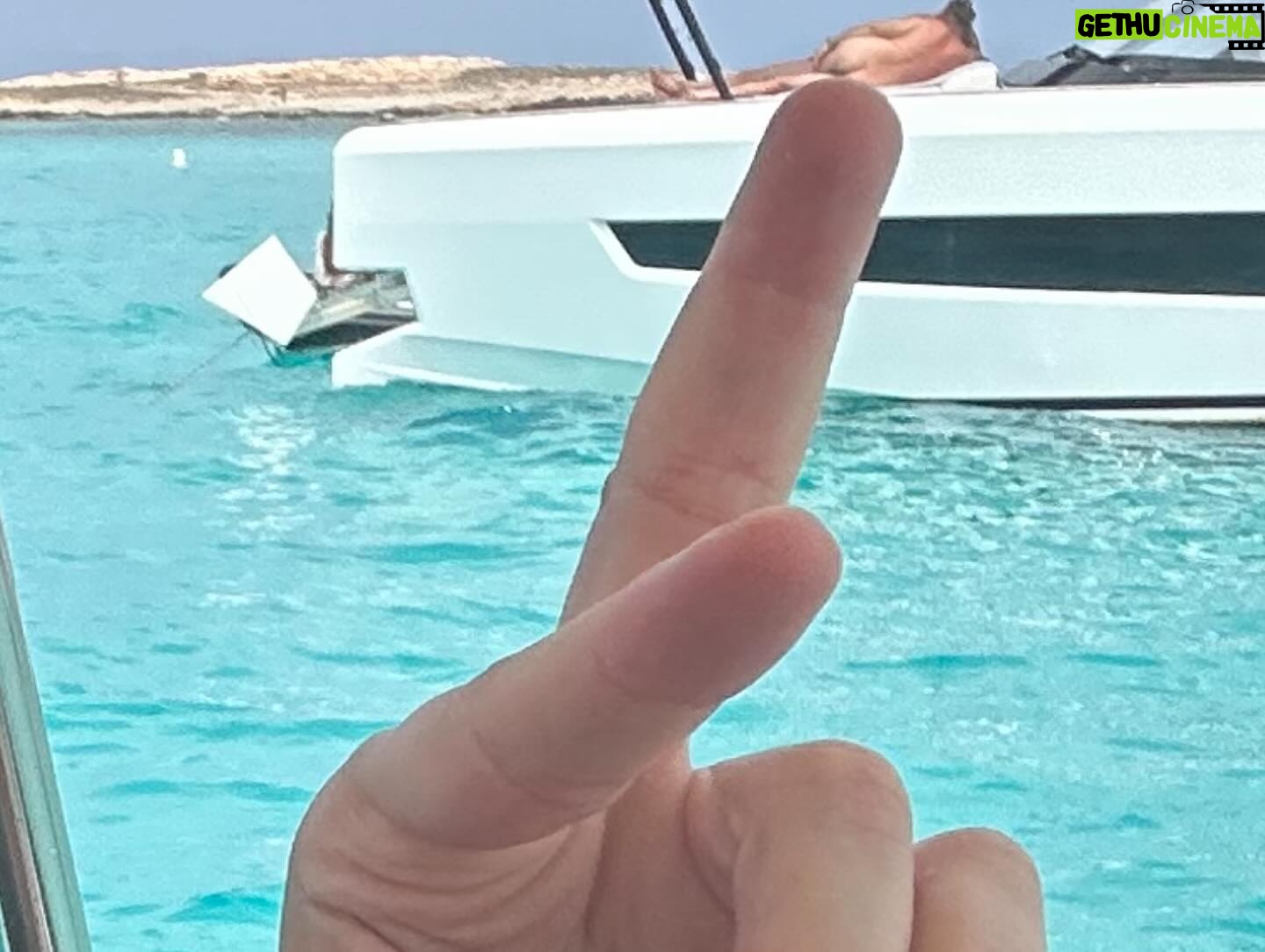 Wouter Janssen - 2.6K Likes - Name the best 3 things you see on this picture…///
#ibiza #medusa