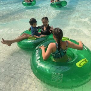 Xenia Chong Instagram - ☀️☀️☀️
炎炎夏日又正值暑假
唔去玩水真係會白過咗個夏天呀🤪
@waterworldoceanparkhk 
#海洋公園水上樂園 #暑假狂熱PartyTime 
#水上sun激鬥 #WaterWorldOPHK