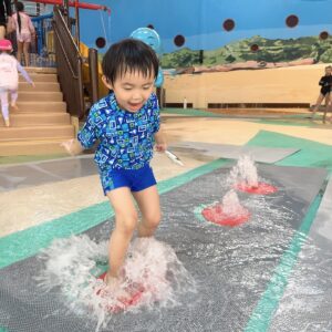 Xenia Chong Instagram - ☀️☀️☀️
炎炎夏日又正值暑假
唔去玩水真係會白過咗個夏天呀🤪
@waterworldoceanparkhk 
#海洋公園水上樂園 #暑假狂熱PartyTime 
#水上sun激鬥 #WaterWorldOPHK