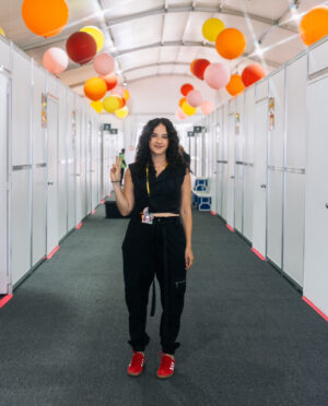 Ximena Sariñana Instagram - Estoy muy emocionada! Nos vemos muy pronto para cantar Ojos Diamante con ustedes por primera vez en el @festivalherahsbc 

📷 @apanauu