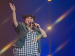 Xixi Lim Instagram - Hello ma, I am doing "Happy Ever Laughter"!

Super surreal to be sharing the stage with 11 other extremely talented stand-up comedians. It's like a dream come true from always watching "Happy Ever Laughter" as an audience to being a part of it this year.

Thank you, @dreamacademysg for this amazing opportunity! Tickets are still available, and the show is running till 28th June. Get it from Sistic now 😍😉

📷: @shotby_jovan