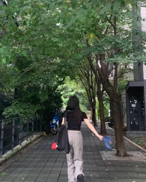 YENA Instagram - 여름 한조각🌿🫧