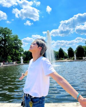 YUKI Instagram - また一つ歳を重ねました！
変わらずよろしくお願いしますー☺︎