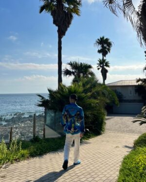 YZERR Instagram - Surprise Casablanca🌴🦩