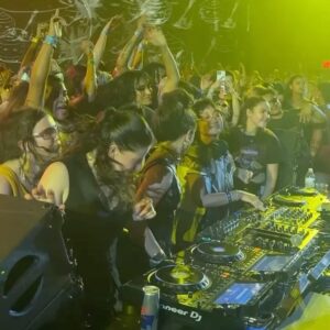Yaeji Instagram - cant stop thinking about this really special @boilerroomtv , a recap:

1- mii channel music remix gem from soundcloud (ripped 128kbps bc producer never got back to me on dms😭) ty @hassyhass for capturing this momo
2- what's poppin narciss' champagne remix i been dreaming of playing out since @chandlermmm showed me
3- surrounded by my actual booboos (some of whom ive been clubbing with since 2017)
4- my dancers @ilpr and @____homesick____4 (and their friends chris and celine)🫶🫶🫶
5- @alikadotcom looking so cute, dancing to @magicallymerc - RUNNING ROUND
6- @chiquitettas and @serenateanyc for raingurl, but a mashup i made with the original demo
7- @weirdcoretv made humanoid woofa dance for this track i been wanting to play since 2016 ft my long-term collaborator @_enayet as VJ this time
8- @kaiber.ai helped us actualize woofa in so many different lives. this one was an emoji pack 😭 VJ @_enayet and a @tristan.arp edit of fever from WAH🤙
9- my work and artistry is always political. our existence is a daily reminder of humanity 🍉 thank you @lil_clart for being my MC, for starting this chant, for reminding us--in this moment of celebration--to not forget what is happening elsewhere in the world
10- i made many edits for this br, and during it i was called to sing over a track i've had on my usb by @bergsonist 🍉🫶 grateful for all the artists and creatives around me keeping each other grounded and inspired..restoring our faith in the power of music 💪

and luv to all my onion booboos(and my family, and my team💗) who showed up for this night i will never forget ☺️🫶🫶🫶