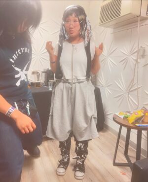 Yaeji Instagram - thank u for listening 📡 🙂‍↕️ 🫶

it's been a long time since i played a dj set thats made me so anxious and excited preparing for -- and so cathartic and fulfilling playing out

sharing full tracklist now (last slide) as theres no point in gatekeeping bangerz 😤 some are unreleased 
(also peep the 'date created'! i love remembering when i first discovered each track)

also wanted to give another shout out to the lovely people that helped make this happen:
@lil_clart    for being my mc, and for guiding and protecting us
@serenateanyc , @chiquitettas , @alikadotcom , @____homesick____4 , @ilpr , @celine_abdallah @christopher.kinsey and all my irl boooboos    for dancing by my side
@guarionex_jr , @waxse, @hystericalteenager    for documenting
@huibenshop , @eddie.3dm , @tashigxrmey    for styling my fit and making me feel good! (@venicew handkerchief on my @aiaiai.audio 💭)
@joro.o3 , @sssimisea , @gsongim , @pastry_club , my mom and fam    for being my cheerleader
@tristan.arp    for making the sickk fever edit
@_enayet    for being my VJ
@kaiber.ai and @weirdcoretv    for creating the incred visuals and alternate reality woofas
@ohyesitsgabe    for mastering a big list of edits i made last minute
onion booboos    for being there. listening. dancing!