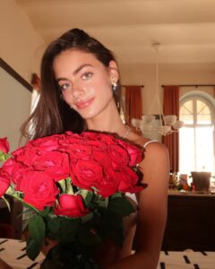 Actress Yael Shelbia HD Instagram Photos and Wallpapers August 2024