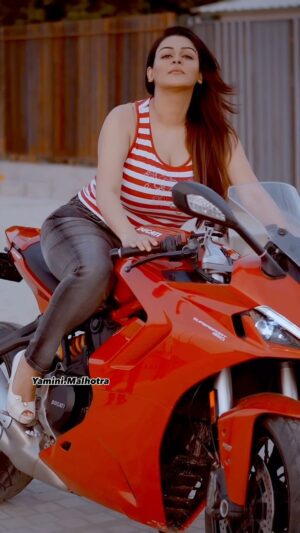 Yamini Malhotra Instagram - Red hot ❤️‍🔥 and Unstoppable 💯
.
#ducati #ducatistagram #ducatimonster #ducatilife #ducatilove #superbike #superbikesinindia #indiansuperbikes #gurgaonblogger #delhiblogger #yaminimalhotra #gurgaonbikers #delhibikers #biker #bikerlife #bikergirl #bikergirls