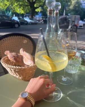 Yang Ge Instagram - I officially announced @tsomi.saragogi.berlin is my favorite Georgian restaurant in Berlin !❤️