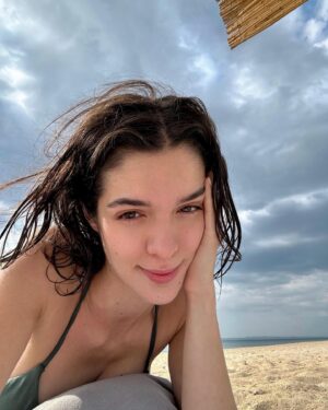 Yaprak Medine Instagram - ☀️