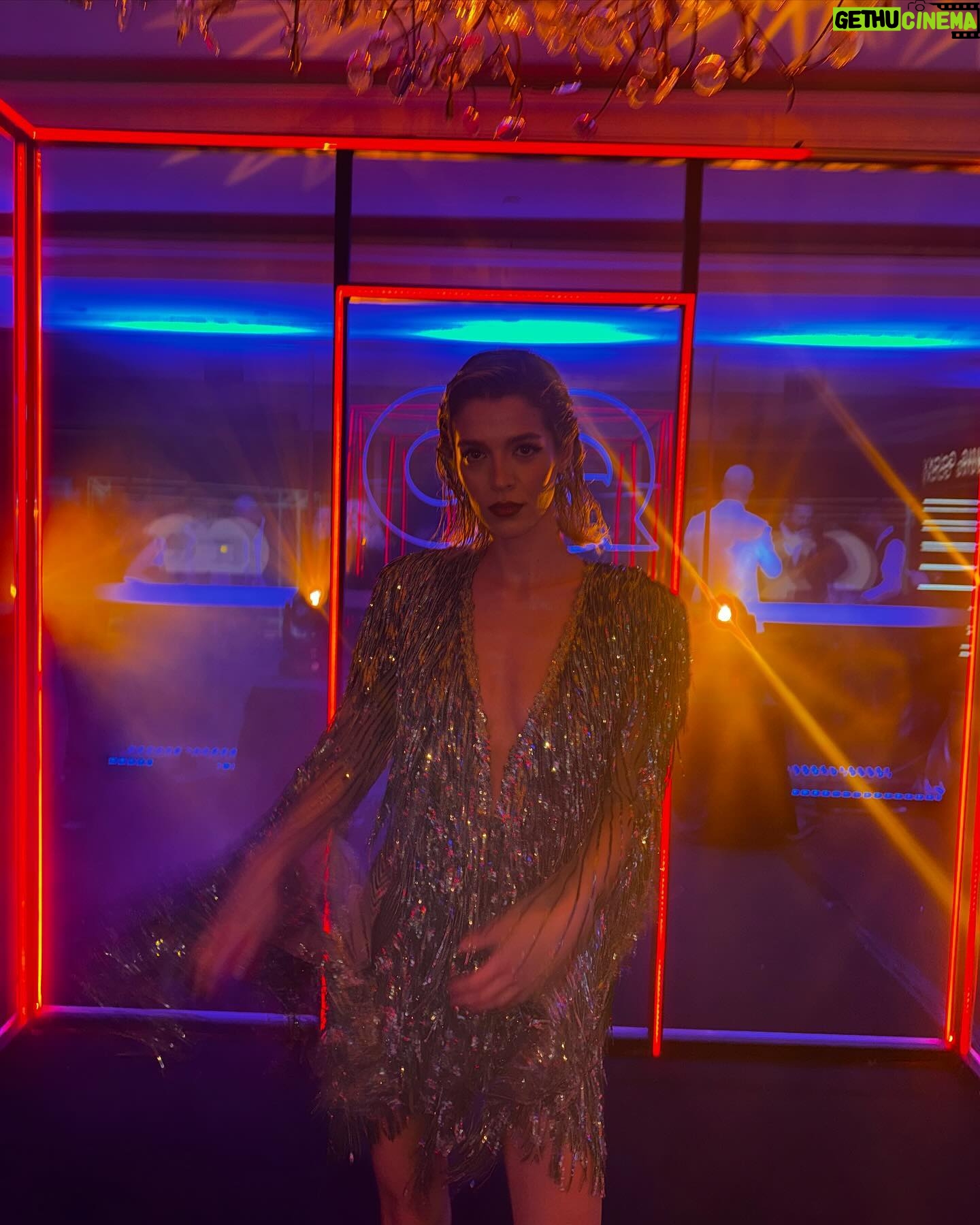 Yaprak Medine - 2.2K Likes - 1-5 #gqmoty
@busraissik
@rojinbotaann
@akinstayn
š«
