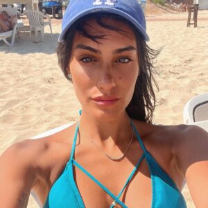 Yara Azmy Instagram - Jul-aug 🩵