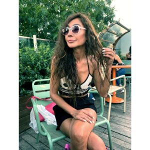 Yasemin Öztürk Instagram - #mutlugünler 👸🏻 …  foto by @serii_sry 🌸
