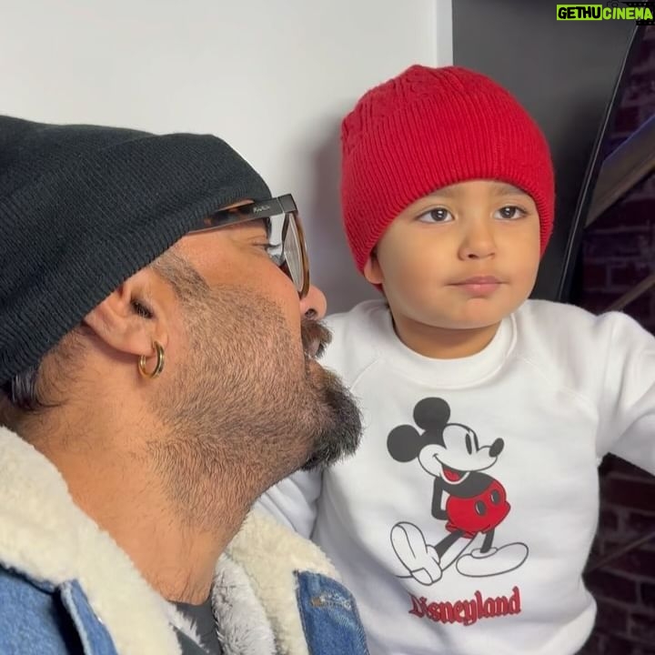 Yasir Hussain - 152.2K Likes - Happy Father’s Day, @yasir.hussain131 you’re the glue that holds our family together❤️
YOU ARE OUR HERO!
