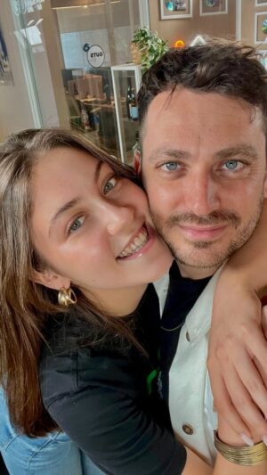 Yedidia Vital Instagram - תאמינו או לא אבל הרעיון לעשות ריקוד היה של ידידיה😂
מחר בבוקר (6.6) - הפרק של ״האינבוקס של מישל״ עם ידידיה ויטל אצלכם בכל הפלטפורמות אז כנסו ללינק אצלי בפרופיל והירשמו לערוצים שלא תפספסו🔥