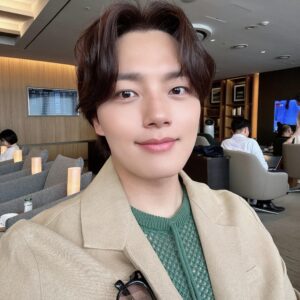 Yeo Jin-goo Instagram - 드디어!!!!!!! D-2!!!!!!! 곧 만나요 여러분!!!!!!

#fanmeeting #9oo그램