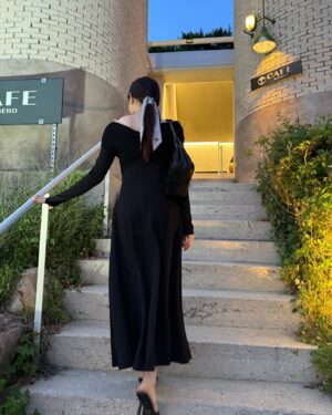 Yeo Joo-ha Instagram - 스타일링 변화를 줘봤어🖤

올 여름도 유나쌤과 함께☀️
.
.
.
@graceu_official 
요즘 애정하는 브랜드, 프라이빗세일 50% 진행한대
좋은건 널리널리➰