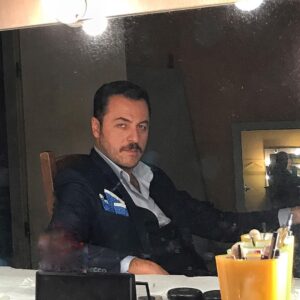 Yetkin Dikinciler Instagram - #bahtiyarölmez 
20:00'de sizinle... 😊