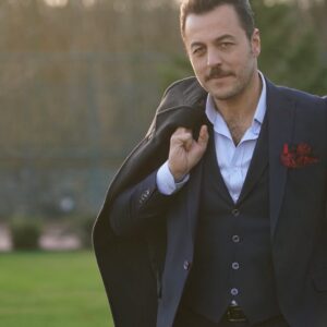 Yetkin Dikinciler Instagram - Bahtiyar Ölmez... #rüyagibi 
Saat 20:00'de... #atvturkiye ☺️
