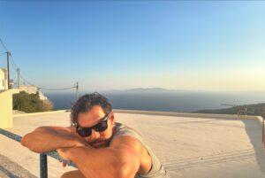 Yiannis Koukourakis Instagram - no captions 
just salt water & sunsets

#summer #vibes