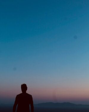 Yiannis Koukourakis Instagram - ☀️ Αν ήμουν εποχή, θα ήμουν καλοκαίρι. ☀️