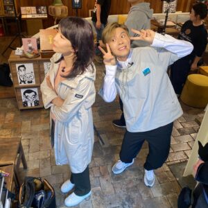 Ying Chi Yuet Instagram - 《去邊啊Do姐》韓國篇完結
好多謝台前幕後的每一位
多謝Do姐
多謝監製，五隻憤怒鳥，生日神秘男
多謝兩位經理人嘉蘭&Elaine
多謝통역사누나

回憶很開心難忘
感謝大家嘅包容
畢生難忘❤️

第一次係綜藝節目有很多不足的地方
希望下次有機會嘅話
比觀眾見到不一樣的我😎

Thanks my wardrobe @aiglehongkong @adlibfashion @decon.tailormade

#你是天使我是屎
#導遊話唔包合照
#互相拍照
#每朝健身房各自運動